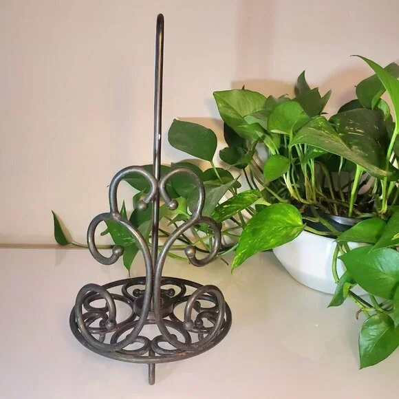 Metal Paper Towel Holder - Vintage - Decorative - Picture 3 of 9